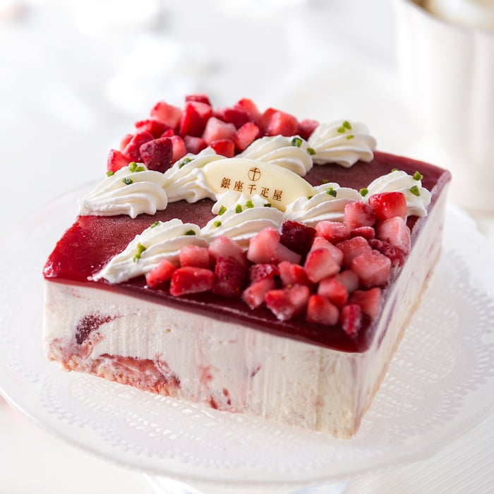 銀座千疋屋 ストロベリーアイスケーキ